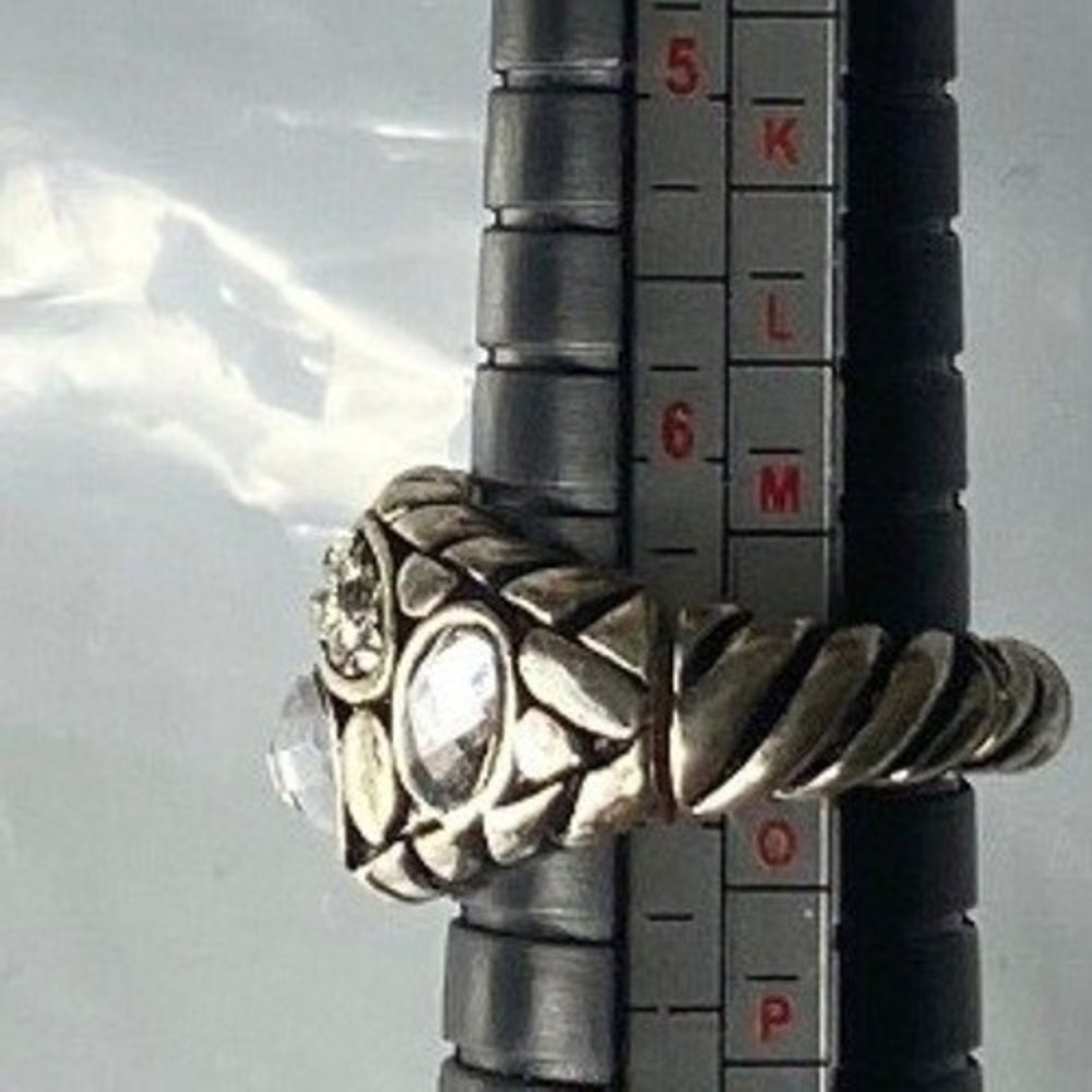 Womens‎ Silver tone Size 6 Twisted Band Fashion Ring 7
